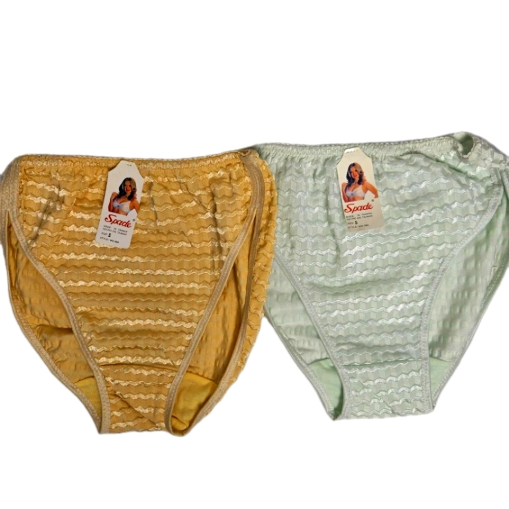 Vintage Panties/underwear Spade Brand Size Small 2 Pairs